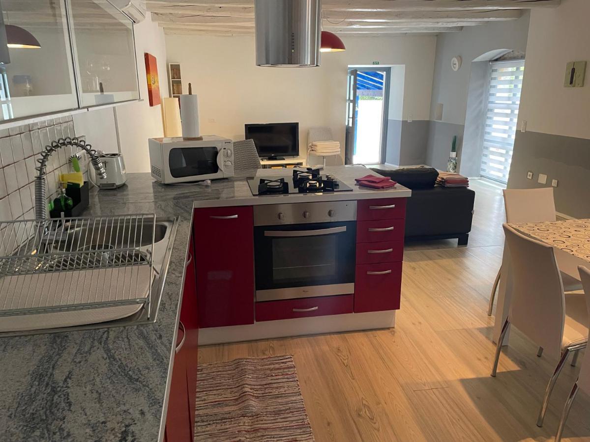Holiday Home Ava1 With Pool & Holiday Home Ava2 With Whirlpool Baderna Екстериор снимка